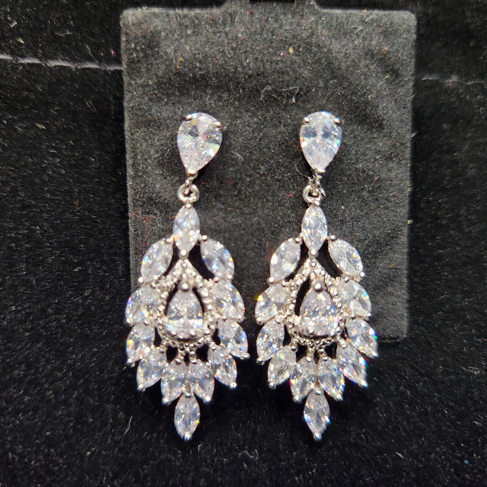 Elegant Silver Teardrop Earrings